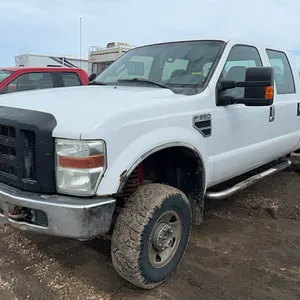 2008 Ford F350 Crew Cab Truck, V8, 4x4, 132,828km, White, *VIN 1FTWW31588EB32023 (P10-R2-S530)