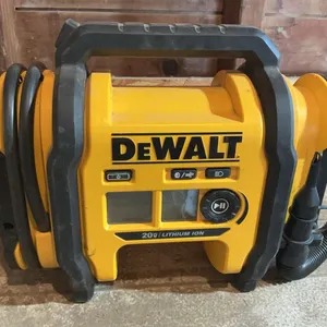 Dewalt 20 Volt Air Inflator, Tool Only