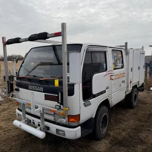 1993 NISSAN ATLAS 150 COMPACT TRUCK 1.5TON, TD27 2.7L 4-CYLINDER DIESEL ENG., 5-SPEED MANUAL TRANSMISSION, CREW CAB, RIGHT HAND DRIVE, W/ SERVICE BODY