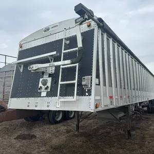 2396 - 2007 Cornhusker 42' Semi Grain Trailer