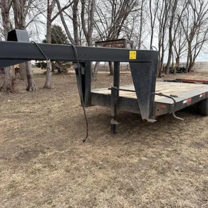 1979 Ditch Witch 8ft x 20ft Gooseneck Flatbed Trailer