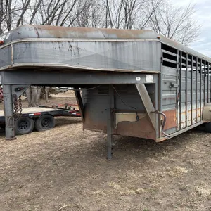 1994 Diamond D 82" x 20ft Gooseneck Livestock Trailer