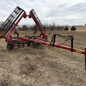2007 Case IH 25ft Pull Type Crumbler
