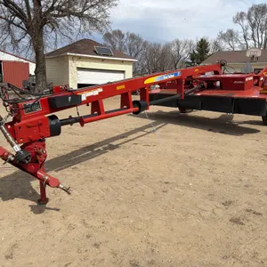 2010 New Holland H7640 16ft Disc Bine