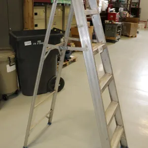 69" Aluminum A-frame ladder