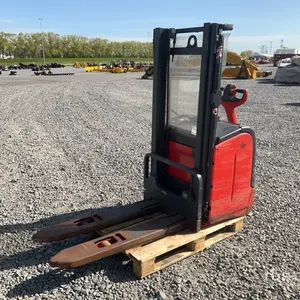 2010 Fenwick-Linde L14 1400 kg Electric Stacker (Inoperable)