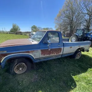 1980 Ford F150 Pickup - 4WD - Auto Trans
