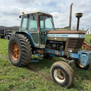 Ford 8700 Dual Power Tractor