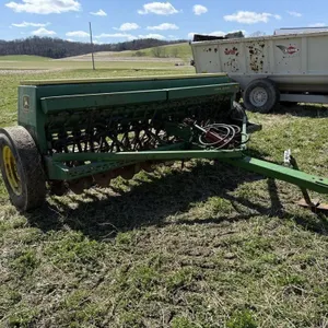 John Deere 8200 Grain Drill