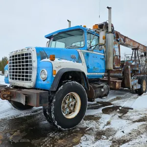 CRANE TRUCK : 1979 Ford L9000 with Pitman HL12-68 Crane