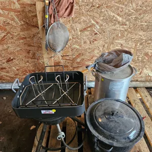 Outdoor Cooking Combo : Propane Burner; Deep Fryer; Roaster/Canner; Frying Pan