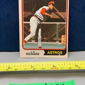 MLB Baseball Card - 1974 OPC Vintage J. R. Richard #522