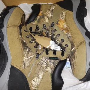 Winchester Hunting Boots, Size 8.5 (Pair)