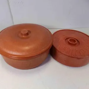 2 Quart Insulated Food Server Keeps Food Hot or