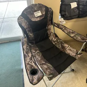 Camo Lawn Chair
 UNRESERVED