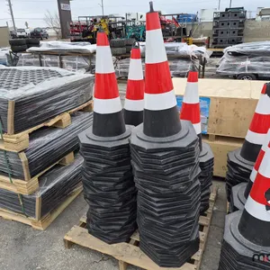 Pallet of Safety Traffic Cones (Some Damaged)
 UNRESERVED