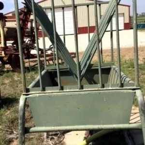Horse Feeder