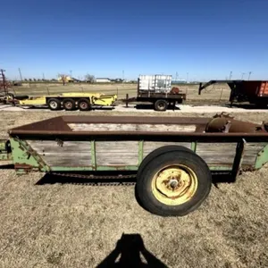 John Deere Manure Spreader