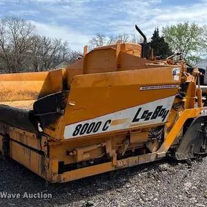 2002 Lee-Boy 8000C paver