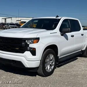 2023 Chevrolet Silverado 1500 Crew Cab pickup truck