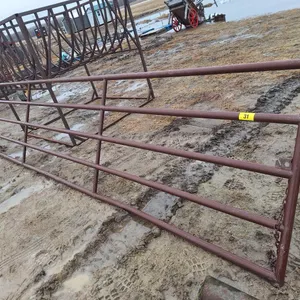 F - High-Qual 18ft Gate complete with lock chain and hinges