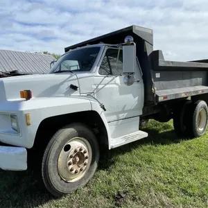 1988 Ford F700 Dump Truck - 5 Speed Standard Trans