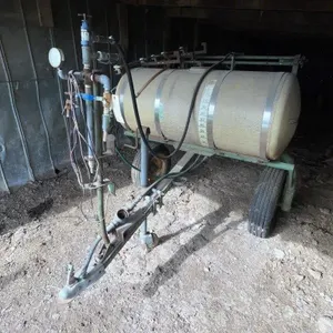 John Deere Pull Type 100 Gal Sprayer