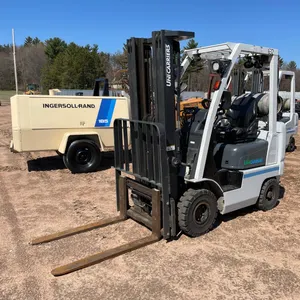 2018 Unicarriers 4,000 lbs LP Forklift