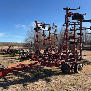 34' IHC 5500 Chisel Plow, w/ Farm King 3 Bar Tine Harrow & Extra Shanks, SN 0190889C00077