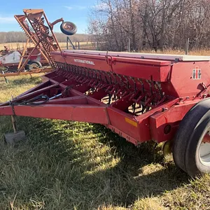 12' International 510 Wheel Seed Drill w/ Grass Attachment, SN 039148C0003101