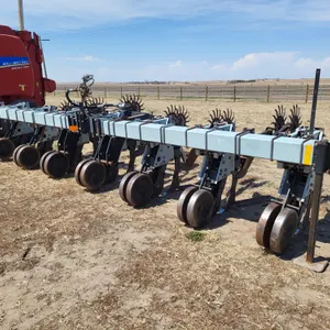 Hiniker  5000  Cultivator - 6R36