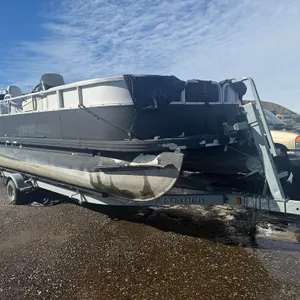 2008 Crestliner Sport LX 2085 Pontoon 22' Boat
