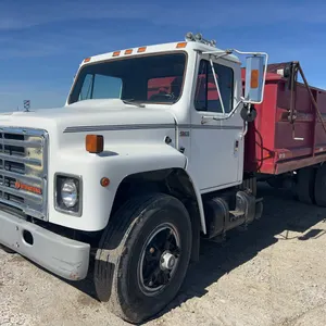 1987 International S Series 1955 Grain Truck w/ box & hoist *Unreserved*