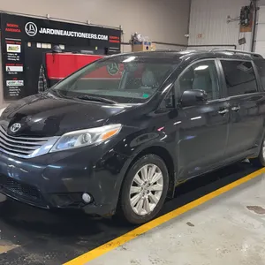 2015  Toyota  Sienna  XLE AWD