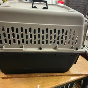 Plastic Pet Travel Crate