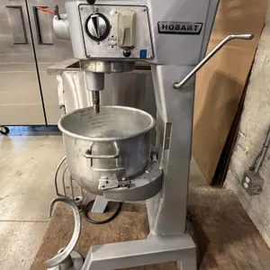 HOBART D-300 30 QT MIXER