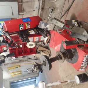 2013 Hunter TC3710E Tire Machine. SN 3283.