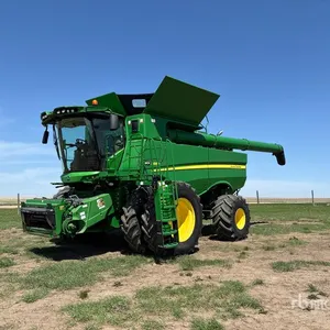 2016 John Deere S680 Combine Harvester