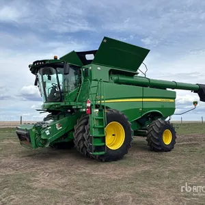 2019 John Deere S780 Combine Harvester