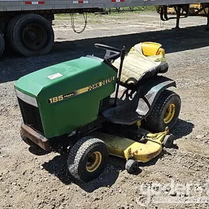 John Deere 185 
