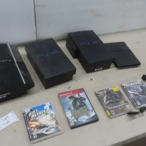 Playstation 3 and 2 Consoles, Controls and 4 Games 