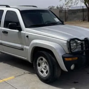 (CA) 2004 Jeep Liberty