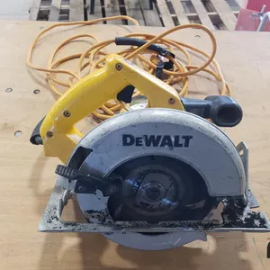 DeWalt Circular Saw
 UNRESERVED