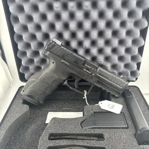 HK VP9 9MM
Case, ezloader, two 27 round clips,