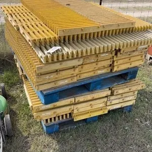 43 pieces of fiber glass dry decking.