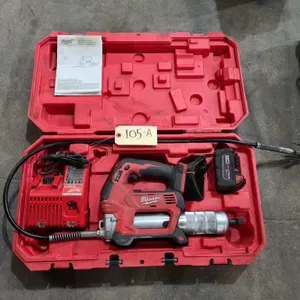 Milwaukee M18 Cordless Grease Gun Kit with Charger and Battery