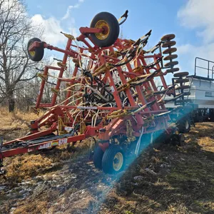1997 BOURGAULT 5710 AIR SEEDER & BOURGAULT 5350 AIR CART