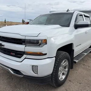 2017 Chevy Silverado LT Truck *Unreserved*