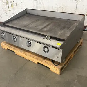 Star Ultra Max Griddle, 48"x24", Gas (Damaged Valve/Dial)