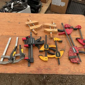 Quantity of quick clamps